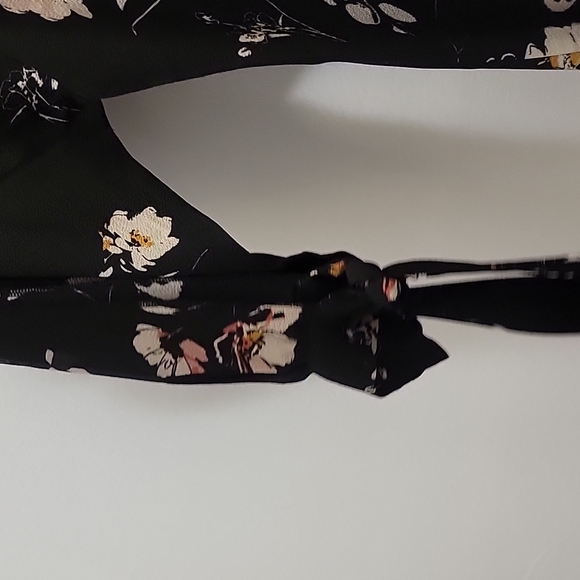 Blouse - Picture 2 of 4